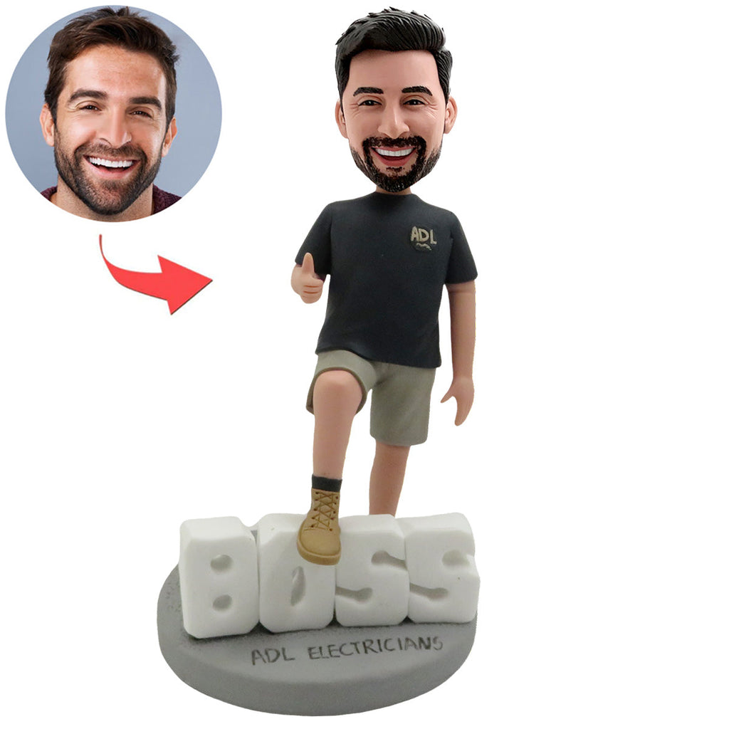 Custom Bobbleheads UK, Personalised Bobblehead for the Best Gift Idea ...
